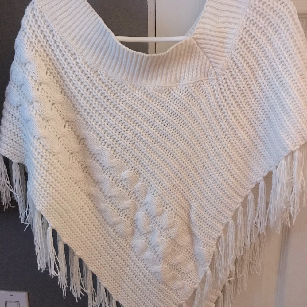 Y2K Women’s Calvin Klein poncho!